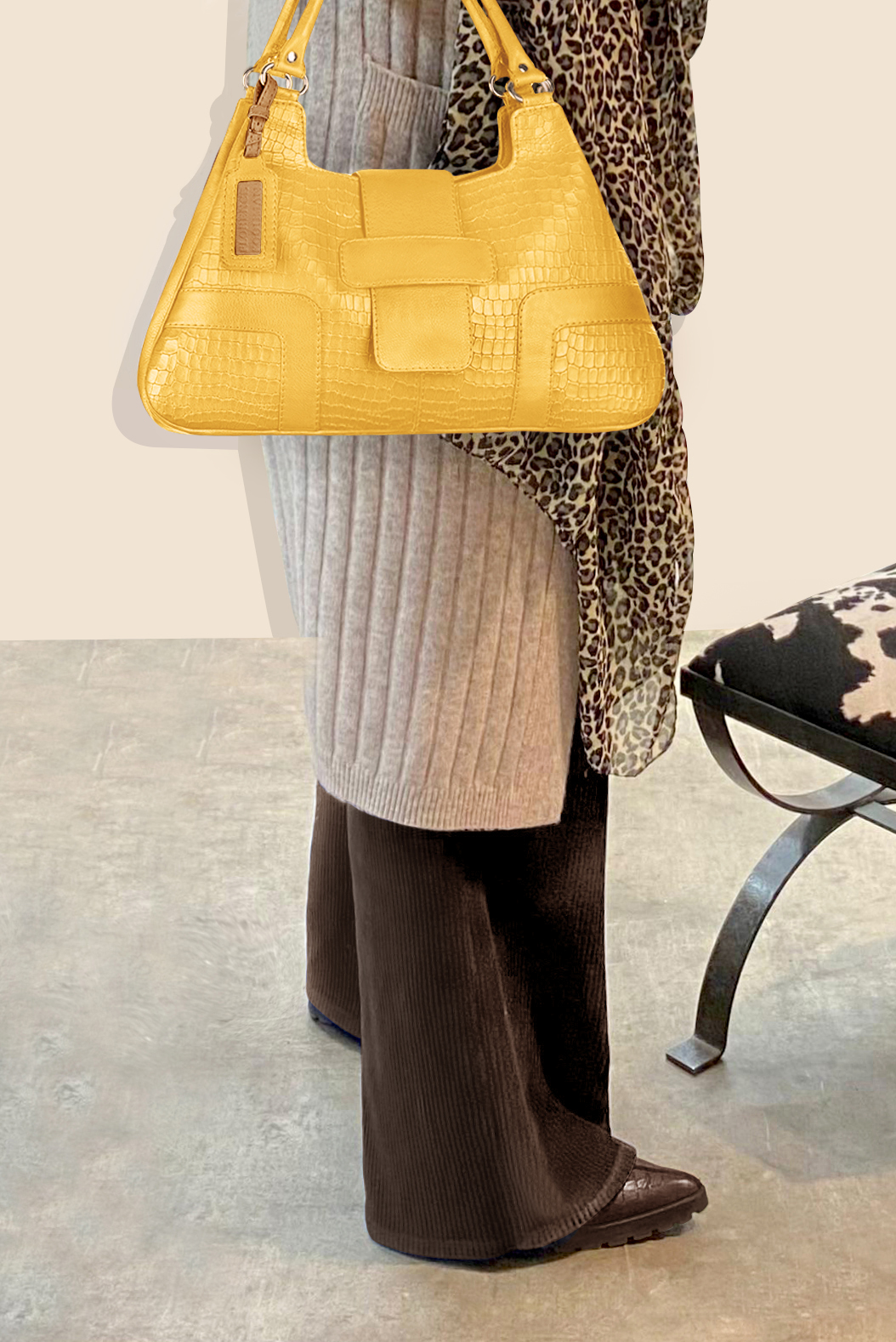 Dress large handbag in mustard yellow leather - Worn view
